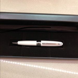 Gucci pen